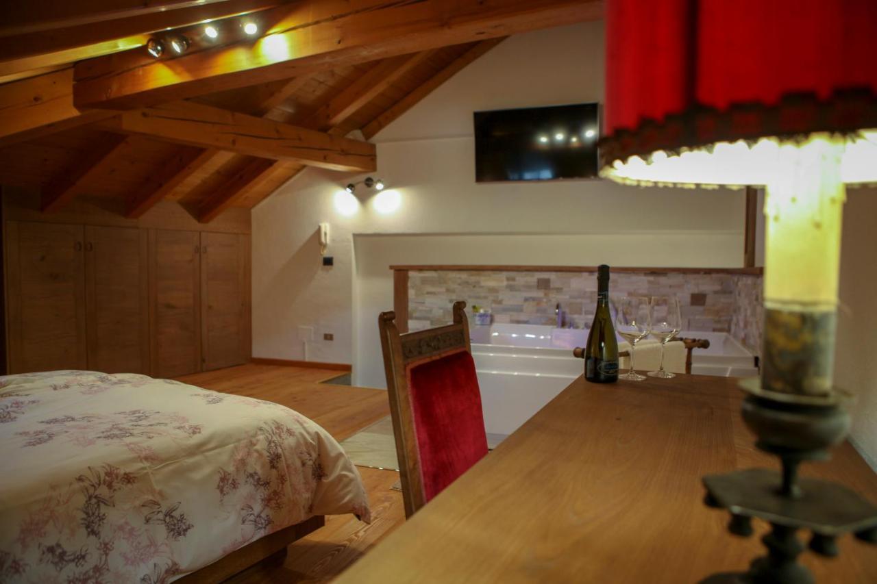 Maison Bordon - Le Petit Chateau Nus Eksteriør billede