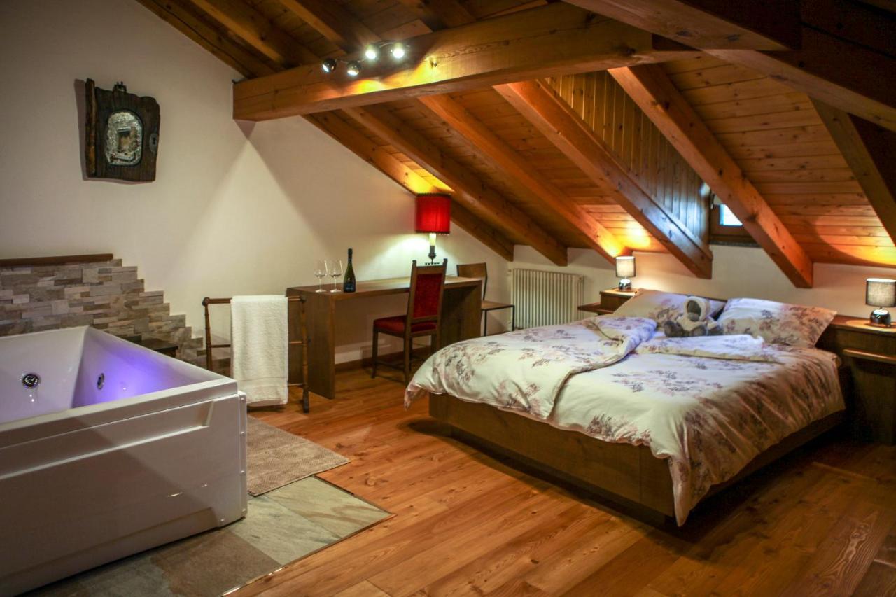 Maison Bordon - Le Petit Chateau Nus Eksteriør billede